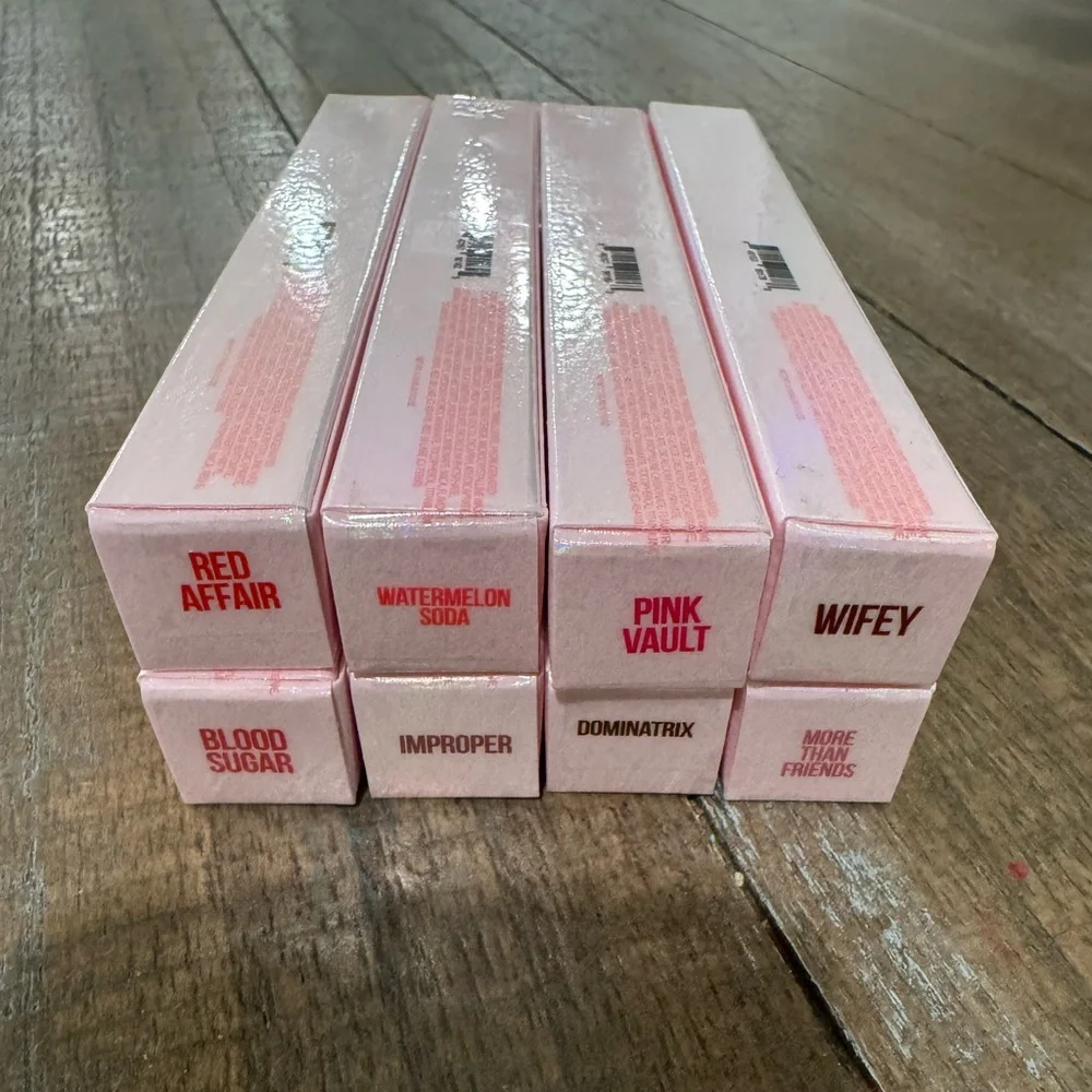 97. Jeffree Star DOMINATRIX Supreme Gloss Dark Brown Lip Gloss